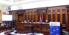 29. септембар 2017. Председница Народне скупштине Маја Гојковић на свечаној седници Одбора за права детета под називом „Мост разумевања - међугенерацијаска солидарност“ 